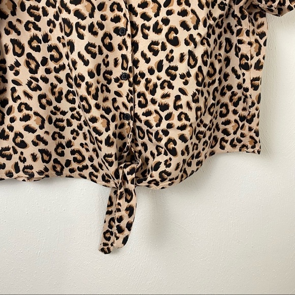 Divided (H&M) Animal Print Top. Bl/Tan. Sz 4. - Picture 4 of 8